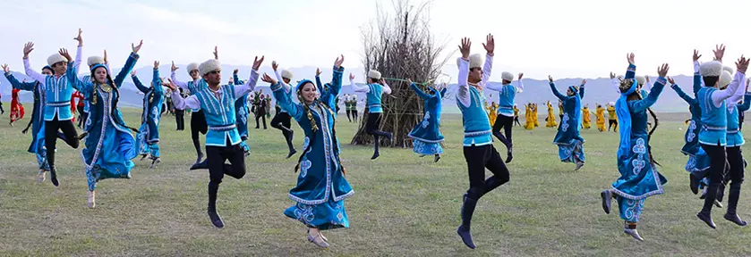 Danse turkmène Kushtdepdi